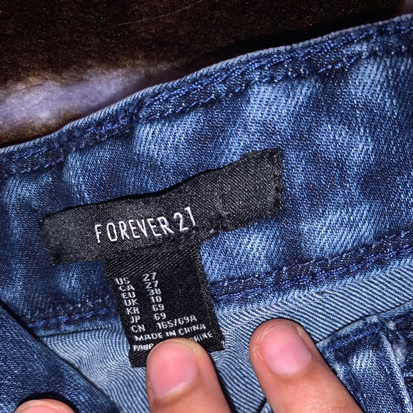 🔥 3/$20 Forever 21 Denim Shorts - Picture 2 of 5